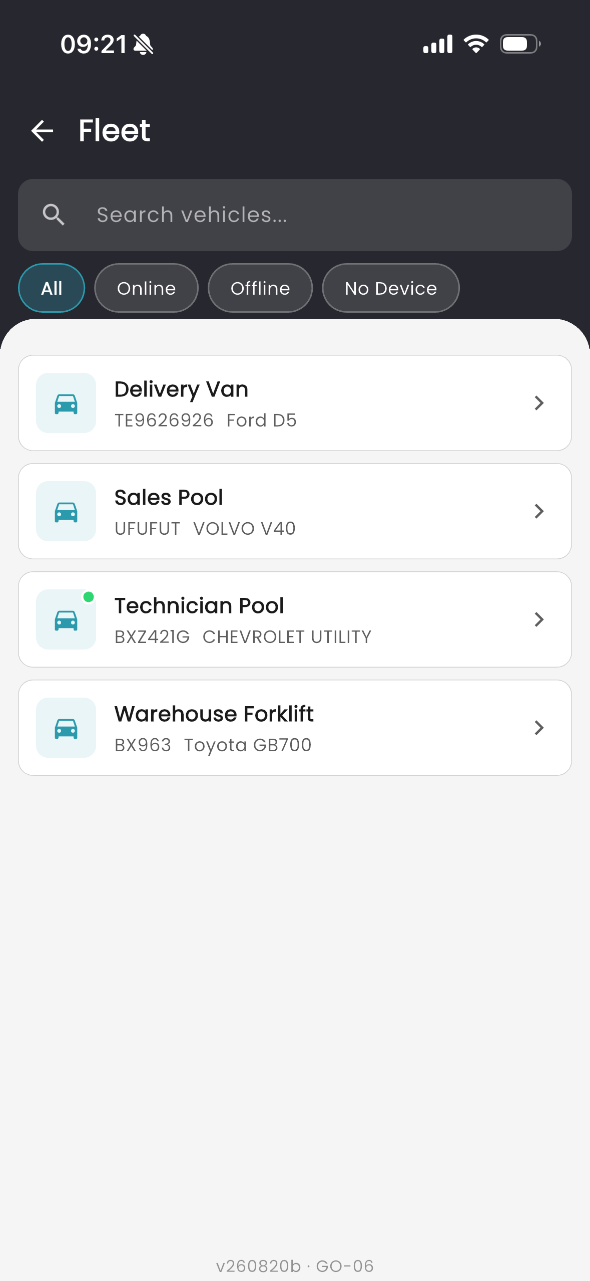 Mobile fleet list with online, offline and no-device filters